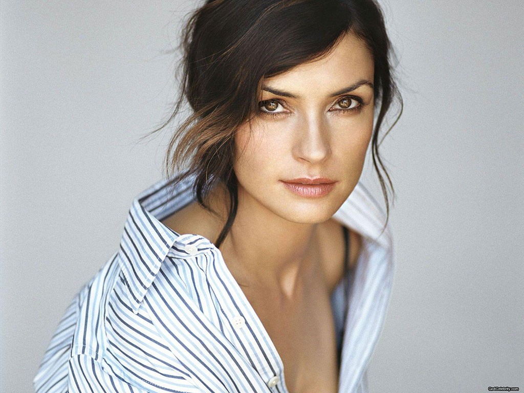 Famke-Janssen-Bond-Girl-Hemlock-Grove-1024